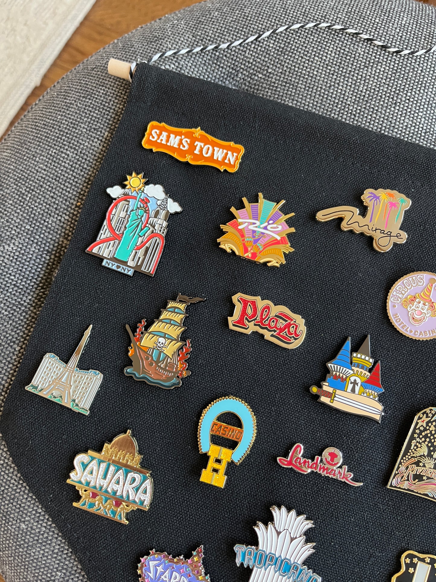 Custom Pin Banner with over 20 Pins!