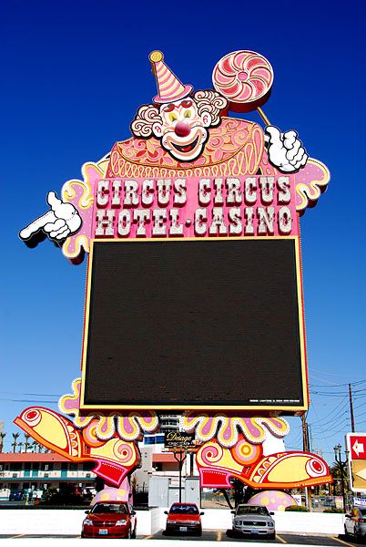 CIRCUS CIRCUS